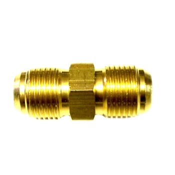 Brass fitting 5/8